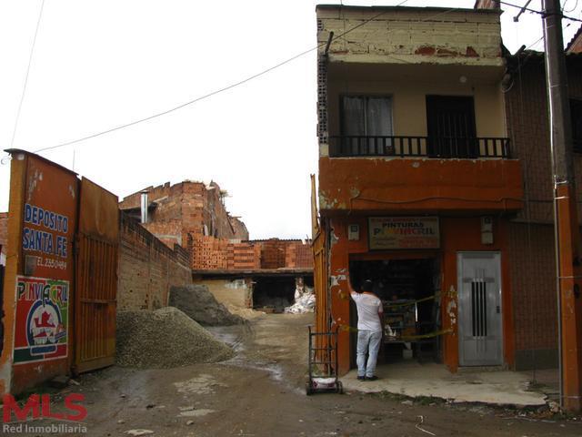 Venta de Deposito y local Barrio Antioquia medellin - barrio antioquia
