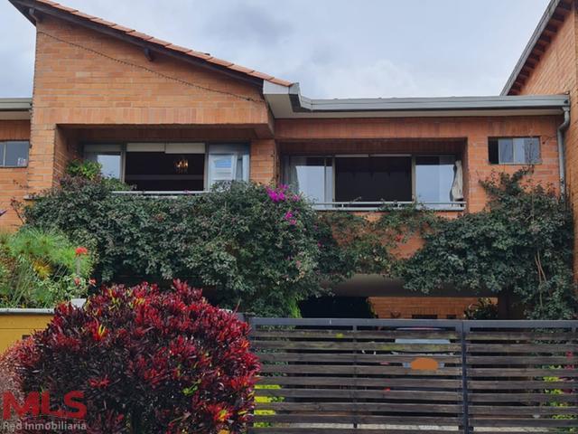 Venta de casa ubicada en el municipio de Itagüí sector Suramérica en unidad cerrada itagui - suramerica